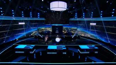 [Andrew] And now it's come down
to the biggest decision - The Final Table