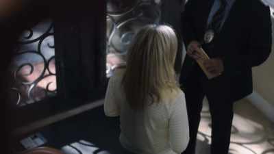 ANDREW: Dee Dee says
she's in touch with Abraham. - Buried In The Backyard