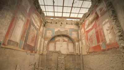 ANDREW: Here, we've
got this major public building - Lost Treasures of Rome