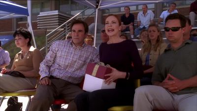 ANDREW,
WHAT ARE YOU DOING?! - Desperate Housewives