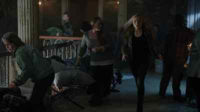 -Andy!
-Hey. - The Gifted