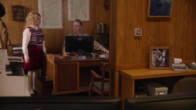 Andy, I really love
the beige chair. - Twin Peaks