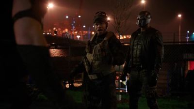 Andy: No, no, no, no!
Hold on! - Arrow