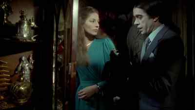 - Angela, look. - The Monster Club