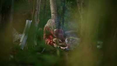 [animal growling] - Hunting Housewives