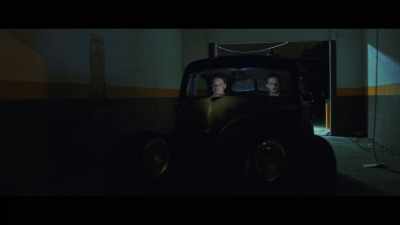 (ANIMAL HOWLING) - Slice