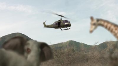 [ animals grunting ] - Zoombies 2