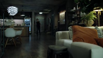 - [Anissa gasping]
- Anissa? - Black Lightning