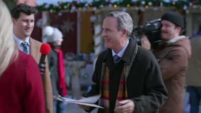 Ann, Herb, Mia,
what do you have for me this year? - Christmas on Windmill Way