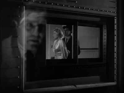 Ann, listen to me. - The Narrow Margin