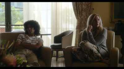Anna, you can't just leave. This is rehab. - Inventing Anna