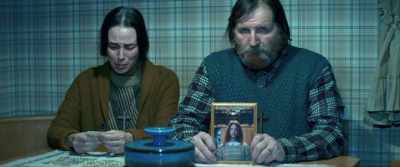 Anna Lou likes cats
and she trusts people. - The Girl in the Fog