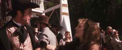 ANNABELLE:
Bret! Bret! - Maverick