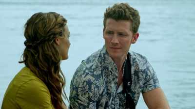 - Anna's funeral. - Retreat to Paradise