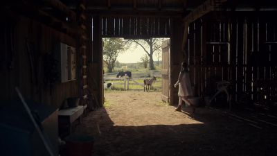 -[Anne] Goodbye, Belle.
-[Belle neighing softly] - Anne with an E