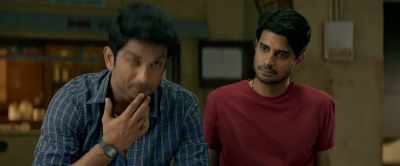 Anni, Derek - Chhichhore