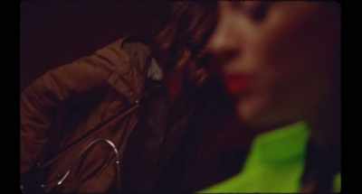 [Annie playing the piano]
♪ Driver do you mind ♪ - The Nowhere Inn