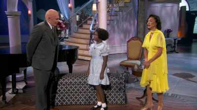 Annie, the time has come - Annie Live!