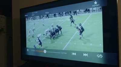ANNOUNCER 1:
Samuel, takes the snap, steps left. - Algiers, America
