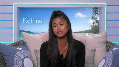 >> Announcer: AH, THAT'S NOT
RIGHT. - Love Island