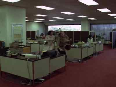  ANNOUNCER: Attention,
 this is not a drill. - Beyond Westworld