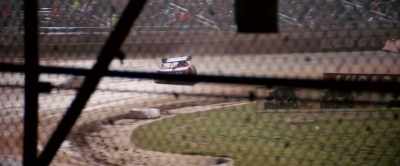 - [Announcer] Lansing
just can't find a way - Lady Driver