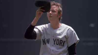 Announcer: NUMBER 24.
THIRD BASEMAN. - Bang the Drum Slowly
