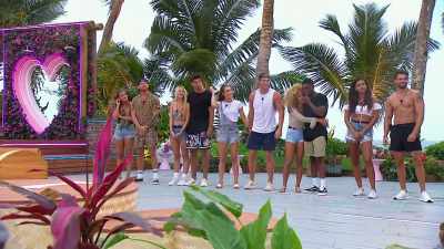 >> Announcer: OH, THIS GOOD
>> TOP THREE COUPLES MOST LIKELY - Love Island