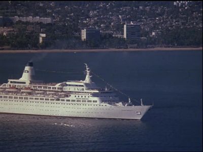 Announcer (on loudspeaker):
Welcome to glorious acapulco, - The Love Boat