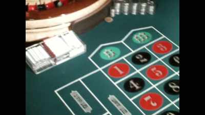 Announcer: With time on your
hands and money to spend, - Vegas: The Story of Sin City