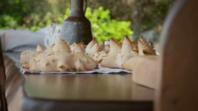 'Another age-old Sardinian festive
tradition are the decorations.' - Gino's Italian Family Adventure