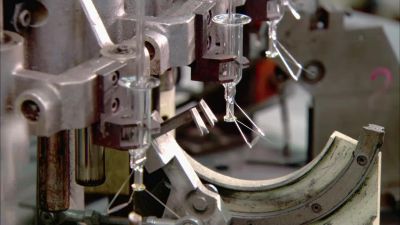 ANOTHER ROBOT
BENDS THE LEAD WIRES - How It's Made