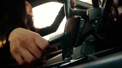 Answer, damn it. - Nikita