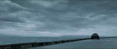 ANSWERPHONE: Yeah, this is Breeze,
from Rutledge Tow and Repair. - The Hurricane Heist