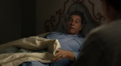 أنت لا تظهر ما تشعر به أبدًا. - The Irishman