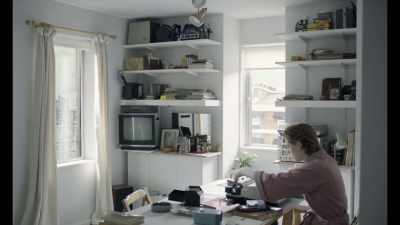 - [Anthony] I'm going out.
- Okay. - The Souvenir