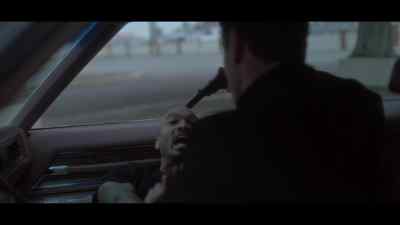 - Anton! An... Anton! Come on.
- Stay down below the window. - Tacoma