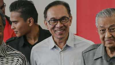 Anwar Ibrahim, Nurul's father,
now released from prison - This Giant Beast That is the Global Economy
