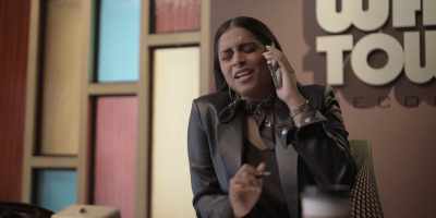 Any chance you could give me
Zedd's cell? Hello? - The Muppets Mayhem