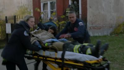 Any exit wound? - Chicago Fire