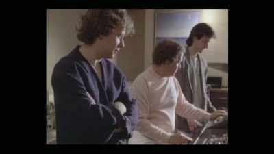 Any idea
to put those two guys together - Simple Minds: Everything is Possible