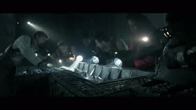 - It's a good thing we brought the experts. - Alien vs  Predator