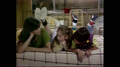- Any ideas, Lisa?
- No, I'm tapped out. - Punky Brewster
