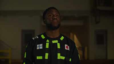 Any idiot can jump on a green screen - Die Hart