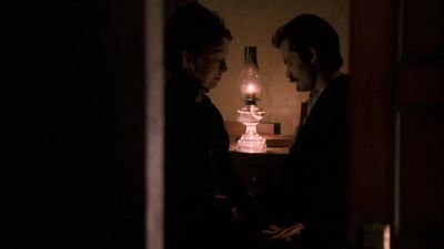 - Any other sons or daughters?
- No, that's it. - Deadwood