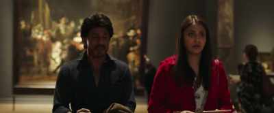 - ...any place on the tour.
- That's just it. - Jab Harry Met Sejal