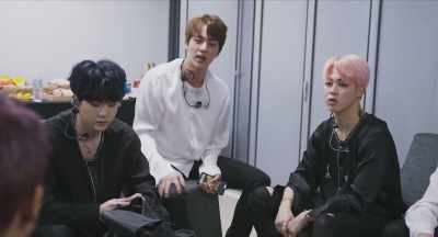 -Any problem with Save Me I Need U?
-V shouldn't push out too much. - Burn the Stage: The Movie