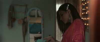Anya! Hurry up. - Hum Do Hamare Do