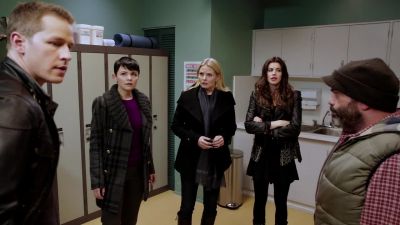 Anyone else notice
he's drunk off his ass? - Once Upon a Time