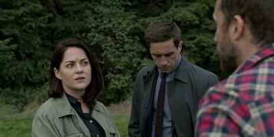 - Anyone suspicious?
- Yeah, yeah, loads of them, - Dublin Murders